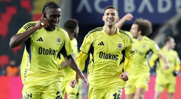 Fenerbahçe Gaziantep’te Farklı Kazandı! Sarı-Lacivertliler Çeyrek Finalde