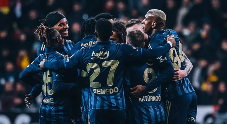 Fenerbahçe Kayseri’de Fırtına Gibi Esti! Farklı Galibiyetle Takibini Sürdürdü