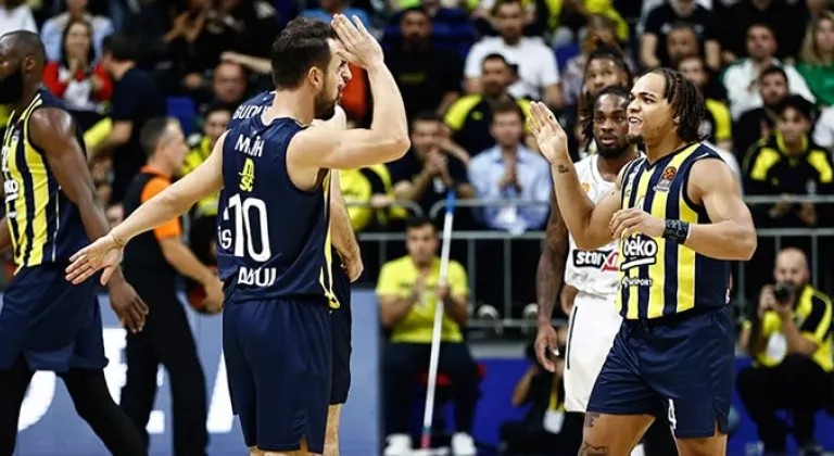 Fenerbahçe Panathinaikos'a fark attı