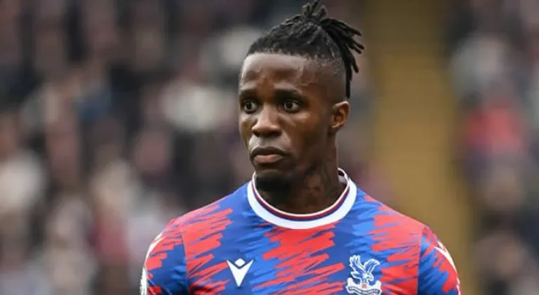 Fenerbahçe Zaha için teklif verdi