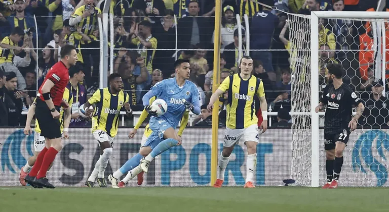 Fenerbahçe zirve yarışında ağır darbe aldı