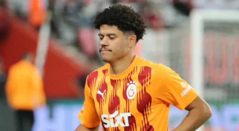 Galatasaray'ın yıldızına Premier Lig'den yakın takip