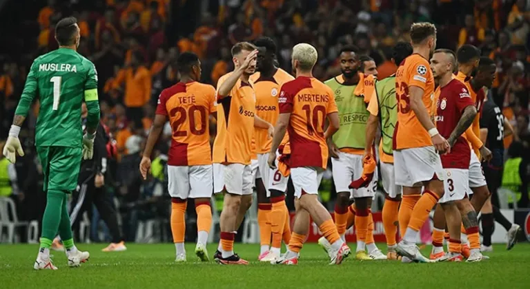 Galatasaray Manchester'de siftah peşinde