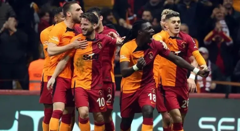 Galatasaray'da Gomis'ten veda hazırlığı