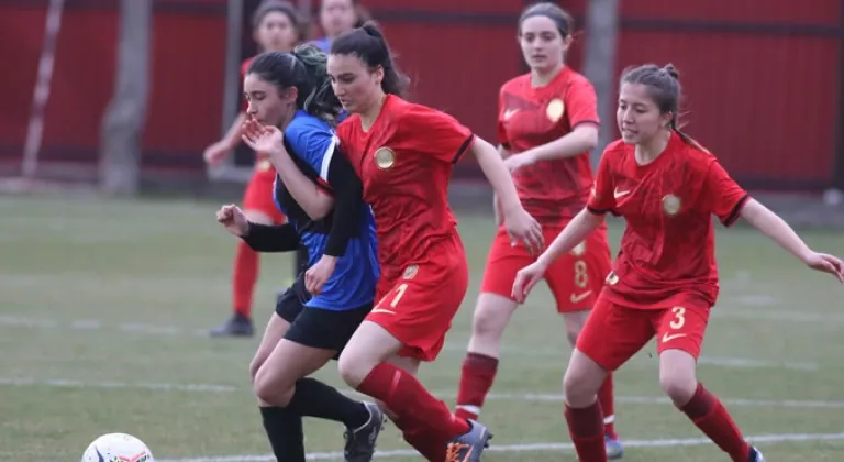 Gençlerbirliği Kadın Futbol Takımı ilk maçında tarih yazdı