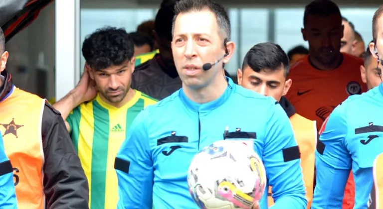 Gençlerbirliği Maçı Hakemi Erdem Mertoğlu Hem Acemi Hem de Torpilli Çıktı