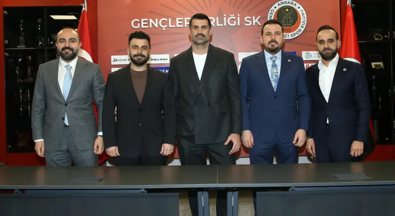 Gençlerbirliği Volkan Demirel ile imzaladı