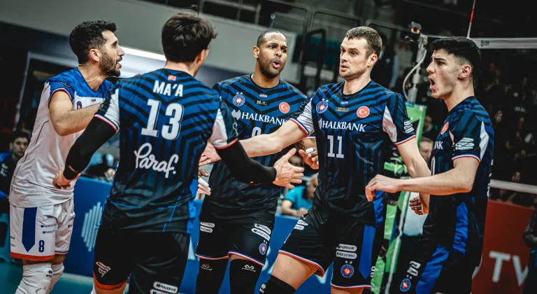 Halkbank 4'li finali istiyor