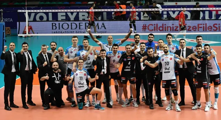 Halkbank 4'lü finalde