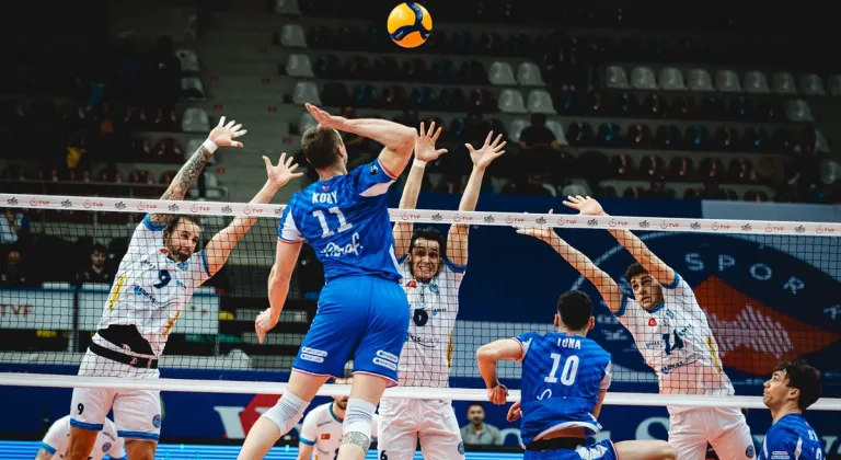 Halkbank evinde kaybetti