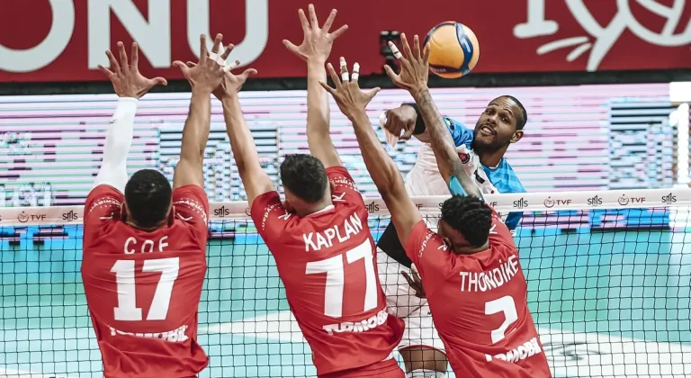 Halkbank hastalığa kurban gitti