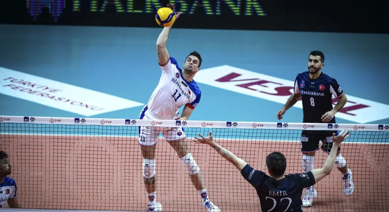 Halkbank, kupada yarı finalde
