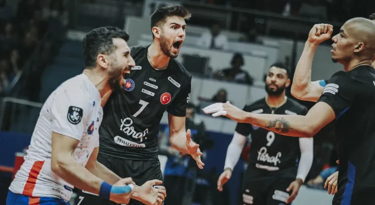 Halkbank yarı final aşkına