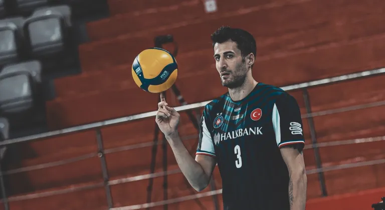 Halkbank’ın puan mücadelesi İstanbul Gençlik’le