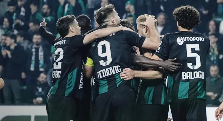 Kocaelispor Evinde Yine Güldü!