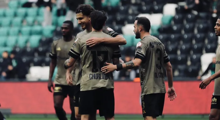 Kocaelispor Ziraat Türkiye Kupası'nda Erzurum FK engelini rahat geçti