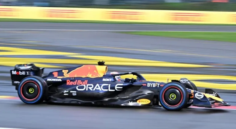 Max Verstappen kazanmaya devam ediyor