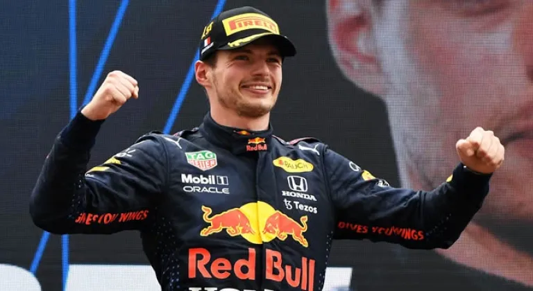 Miami'de Max Verstappen finişi gördü