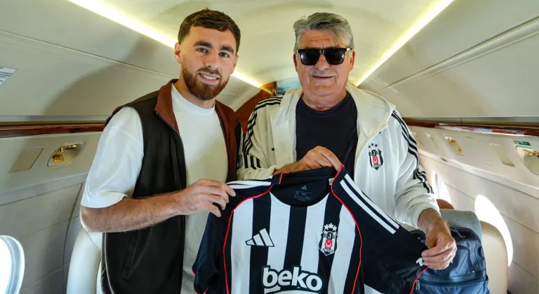 Orkun Kökçü Beşiktaş'ta: İstanbul’a Gelişiyle Sosyal Medya Yıkıldı!
