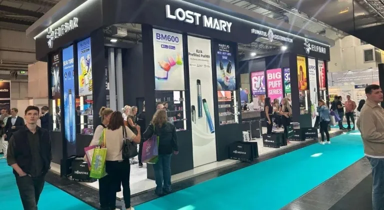 Özelleştirilmiş Ahşap Stand Tasarımıyla Markanızı Yeniden Tanımlayın