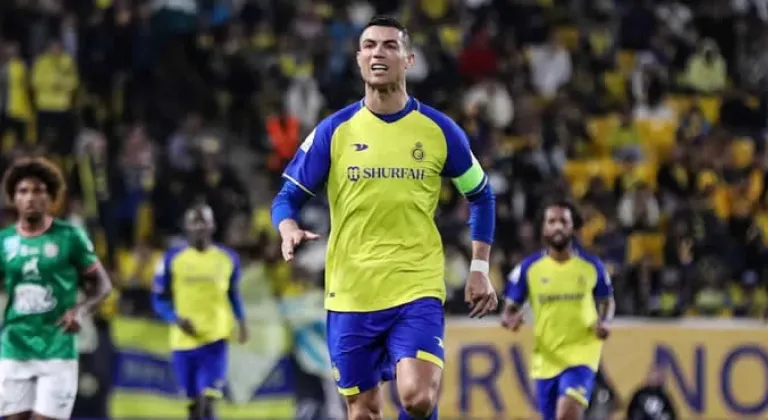 Ronaldo Suudi Arabistan'da ilk golünü attı