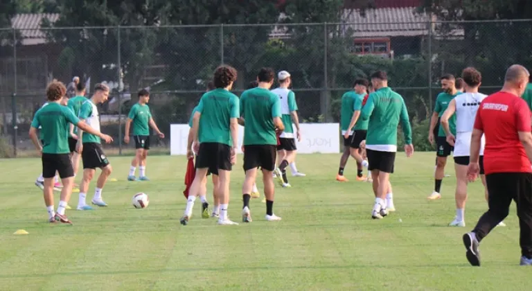 Sakaryaspor Gençlerbirliği taktiklerini çalıştı