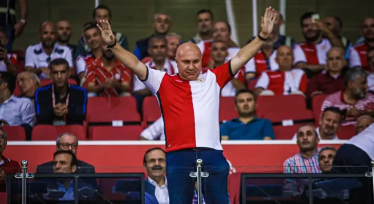 Samsunspor'da Yüksel Yıldırım yeniden başkan seçildi