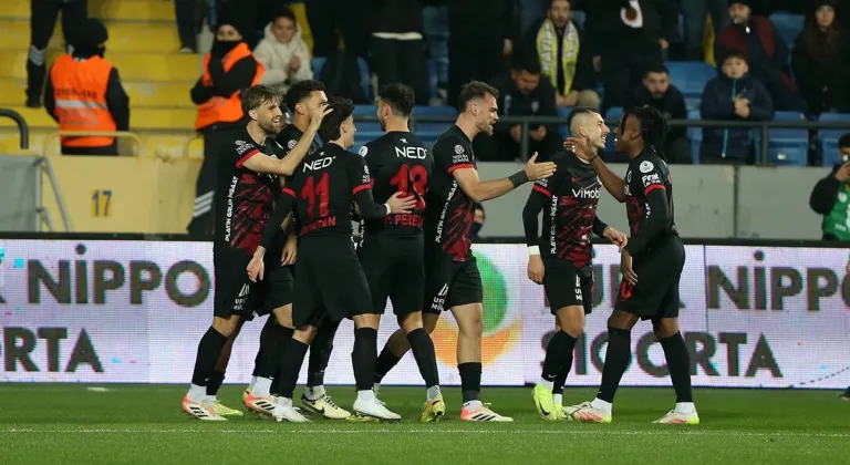Süper Lig'de ilk yarının son maçında müthiş sonuç... Kazanan Gençlerbirliği