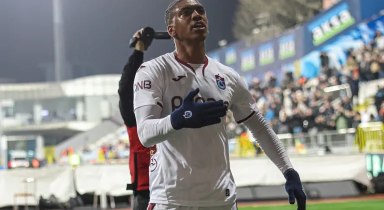 Trabzonspor durdurulamıyor! Eyüpspor deplasmanında tek golle kazandı