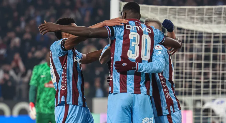 Trabzonspor, Rizespor’u Onuachu’nun Golüyle Geçti! Bordo-Mavililer Seriyi Sürdürdü