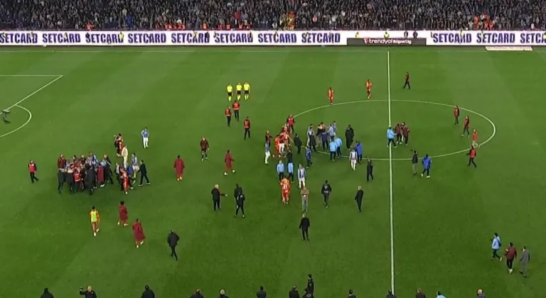 Trabzonspor’a “Şinanay” Şoku! Galatasaray Maçı Sonrası PFDK Yolu Gözüktü