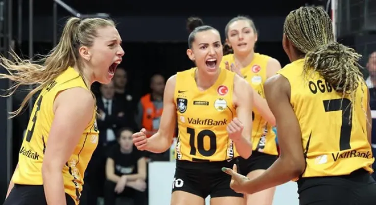 Vakıfbank final yolunda büyük avantaj yakaladı