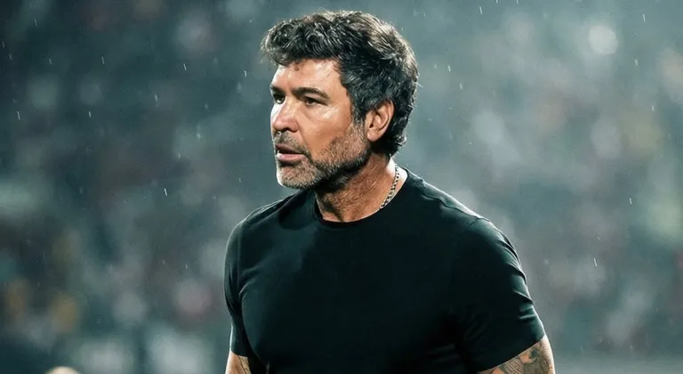 Vanspor FK'da Hakan Kutlu ayrıldı