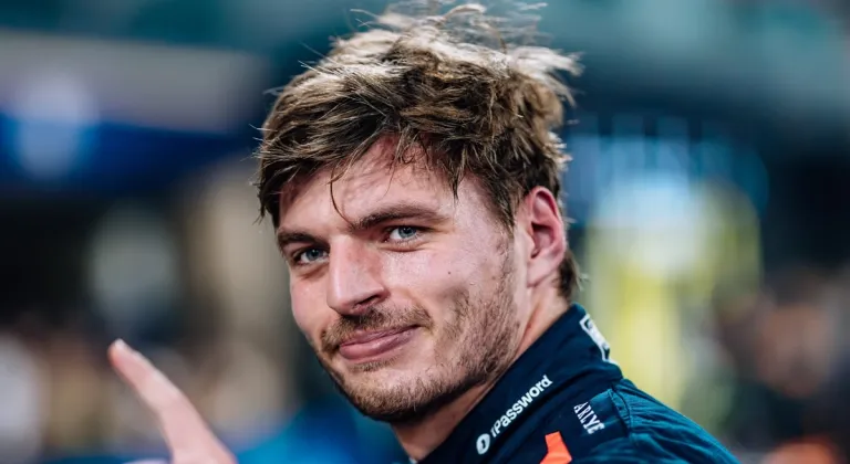 Verstappen Abu Dabi’de Pole Pozisyonunu Aldı