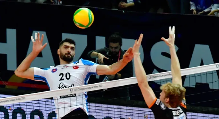 Yunus Emre Tayaz yeni sezonda da Halkbank’ta