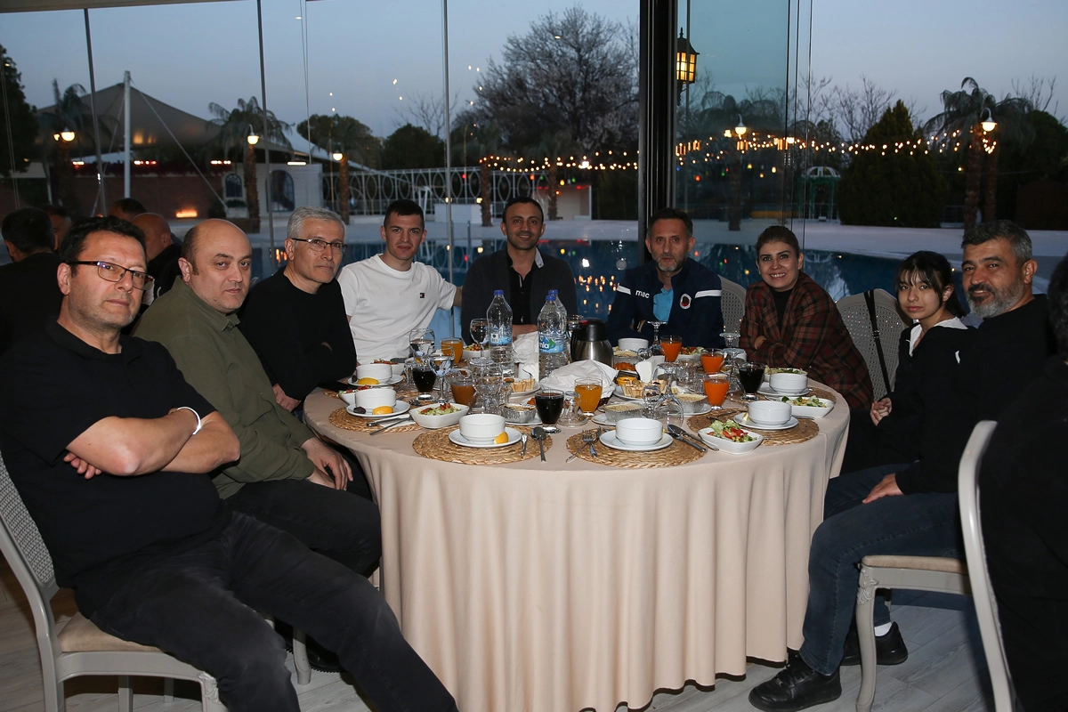 Gençlerbirliği, 102. Yaşını Kulüp Emekçileriyle Kutladı