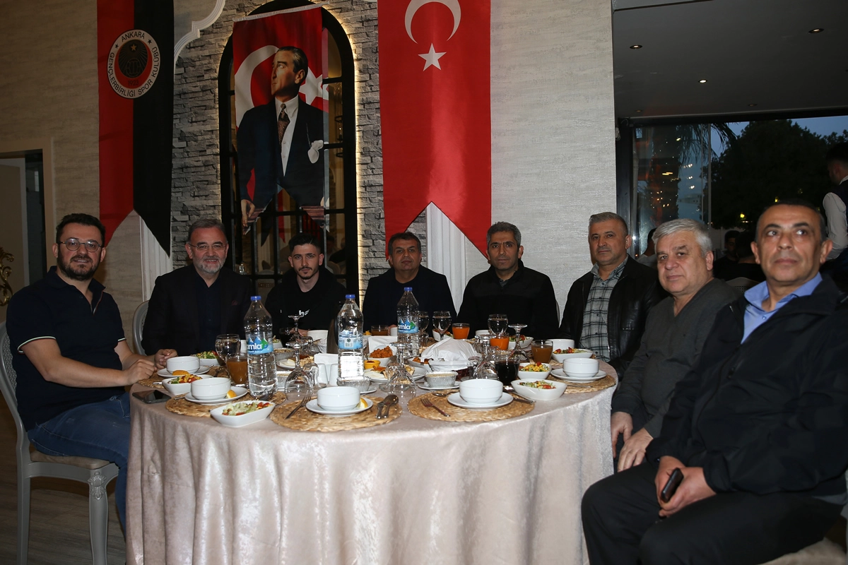 Gençlerbirliği, 102. Yaşını Kulüp Emekçileriyle Kutladı
