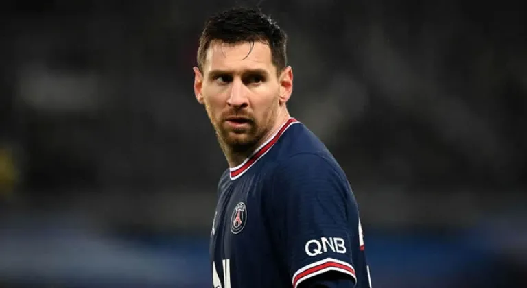 Messi rekorları altüst etti. Ronaldo’yu geçti