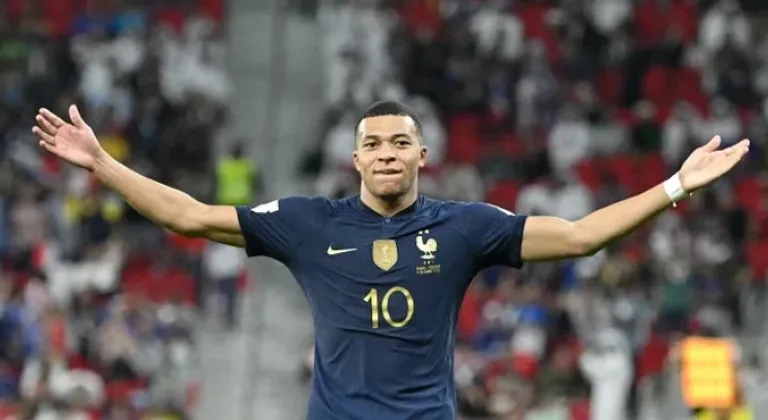 Altın Ayakkabı’da Kylian Mbappe önde