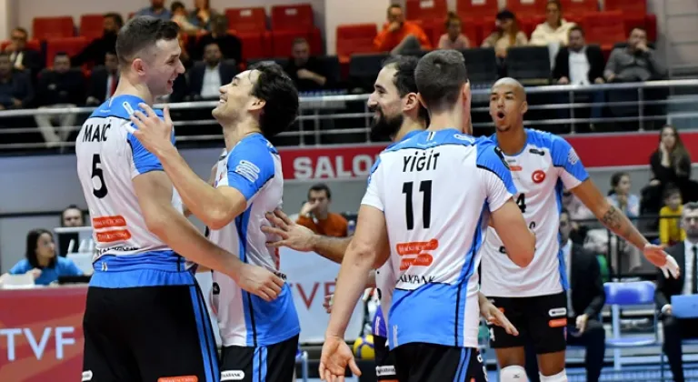 Halkbank Bursa’yı rahat geçti devreyi lider kapattı