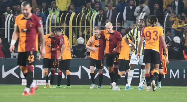 Derbinin kazananı Galatasaray…Fenerbahçe ağır yaralı