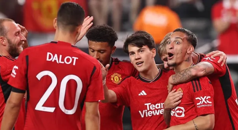 Manchester United’tan dev sponsorluk… 900 milyon sterlin
