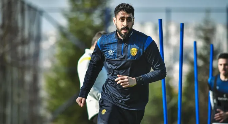 Tolga Ciğerci zirveden inmiyor