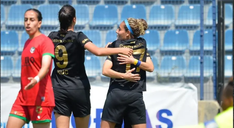 Kadınlar Futbol Ligi’nde heyecan zirvede