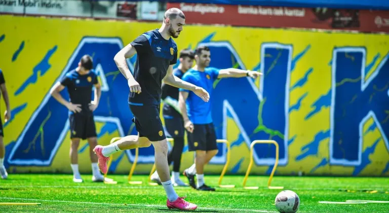 Ankaragücü’nde Emre Belözoğlu’nun motivasyon uğraşı