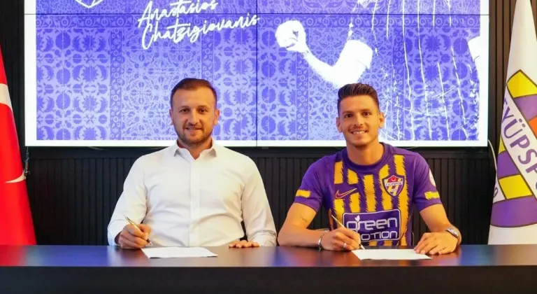 Tasos yeni takımına imza attı