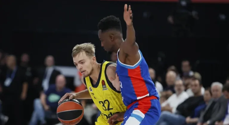 THY EuroLeague’de gergin Türk derbisi Fenerbahçe’nin