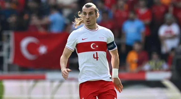 Milan’dan Çağlar Söyüncü Sürprizi: Fenerbahçe Kaptanı Transfer Listesinde