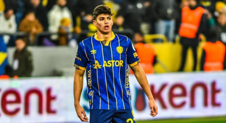 Ankaragücü’nde Arda Ünyay da gitti