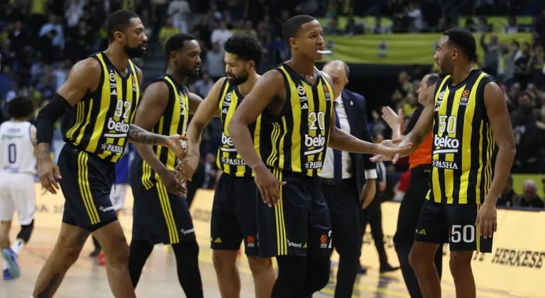 THY EuroLeague’de Türk derbisini Fenerbahçe kazandı